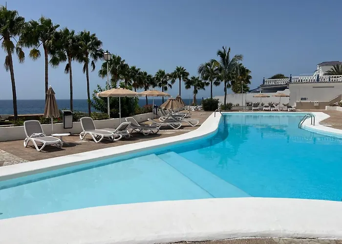 Вилла Pasitoblanco Porto Mare 45 Seaview Private Heated Pool